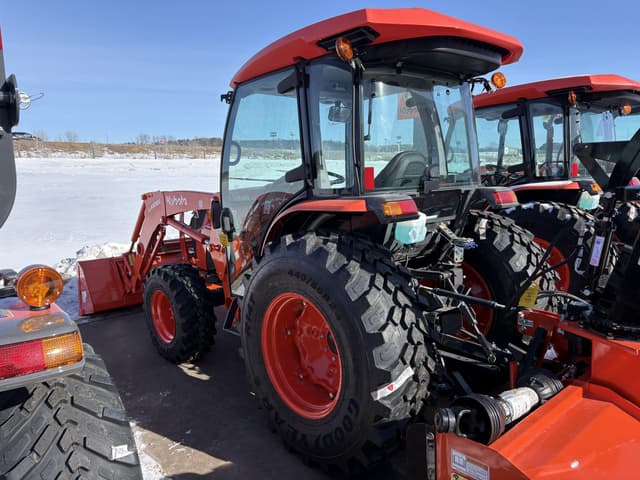 Image of Kubota MX4900HSTC equipment image 2