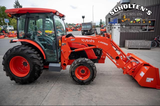 Image of Kubota MX5400HSTC equipment image 4