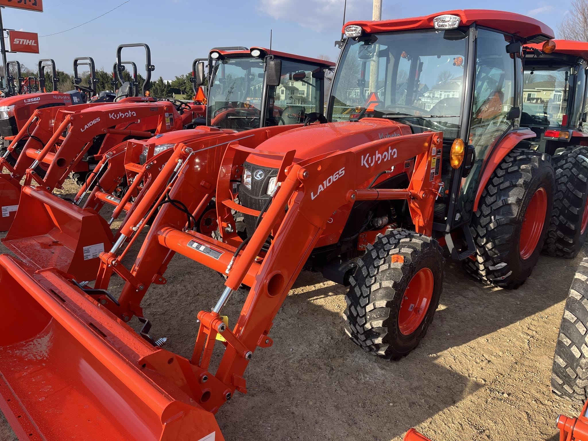 2026 Kubota MX5400HSTC Equipment Image0