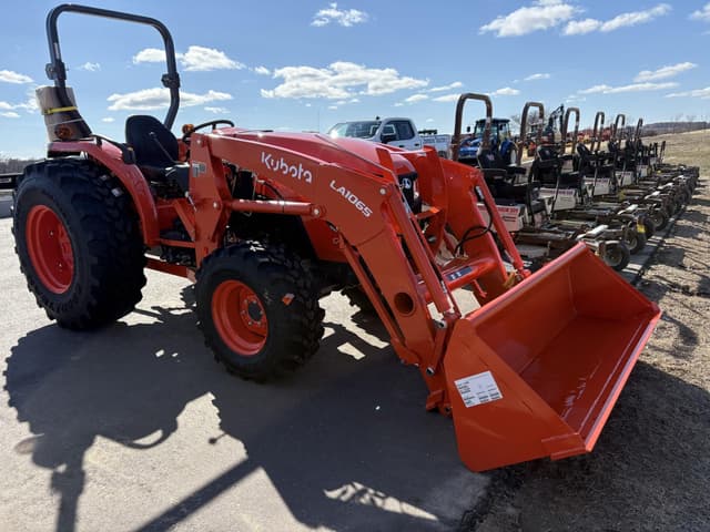 Image of Kubota MX6000HST equipment image 1