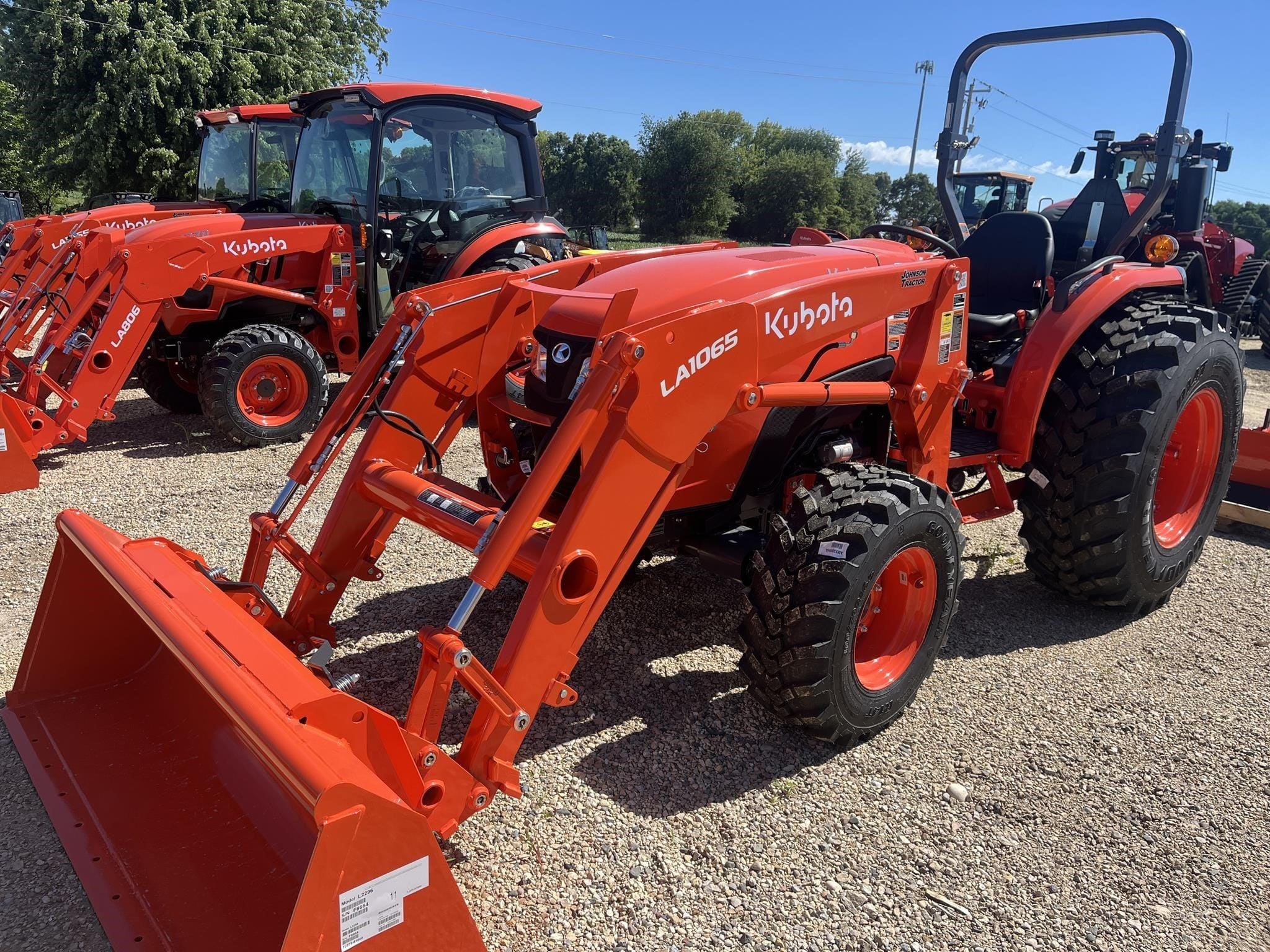 2026 Kubota MX6000HST Equipment Image0
