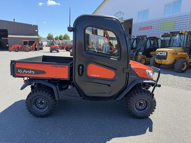 Image of Kubota RTVX2C-SKLH-1 equipment image 4