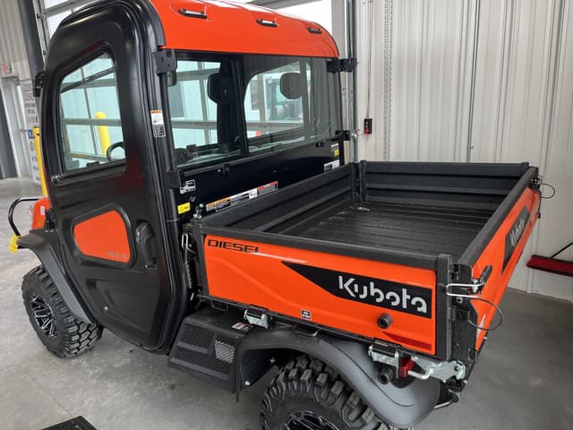 Image of Kubota RTVX2C-PKLHS-1 equipment image 1