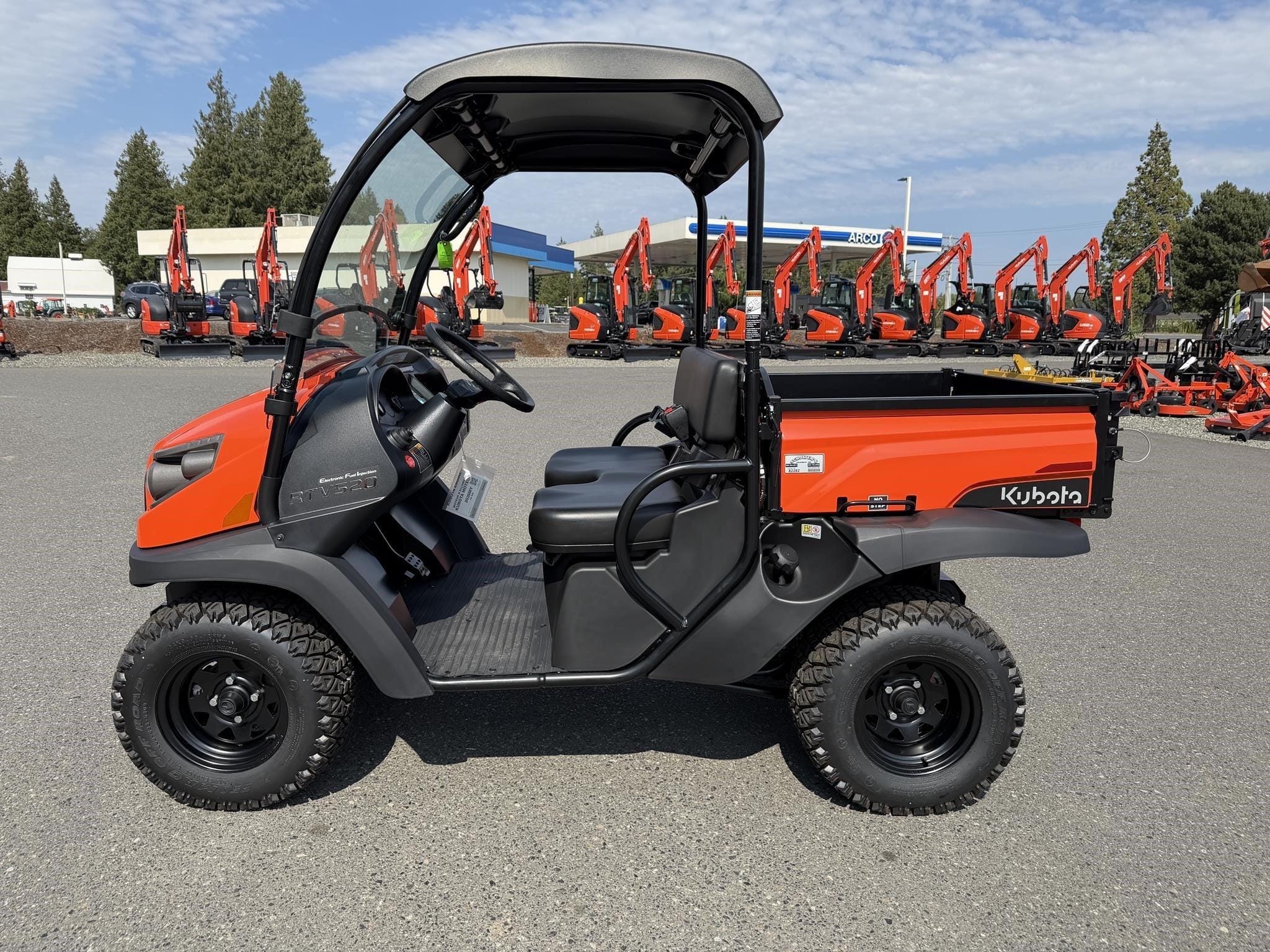 2026 Kubota RTV520 Equipment Image0