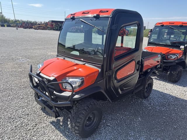 Image of Kubota RTVX2C-PKLHS equipment image 4