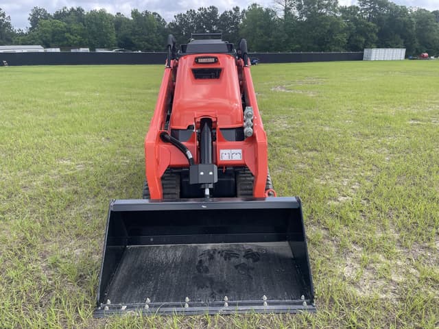 Image of Kubota SCL1000 equipment image 2