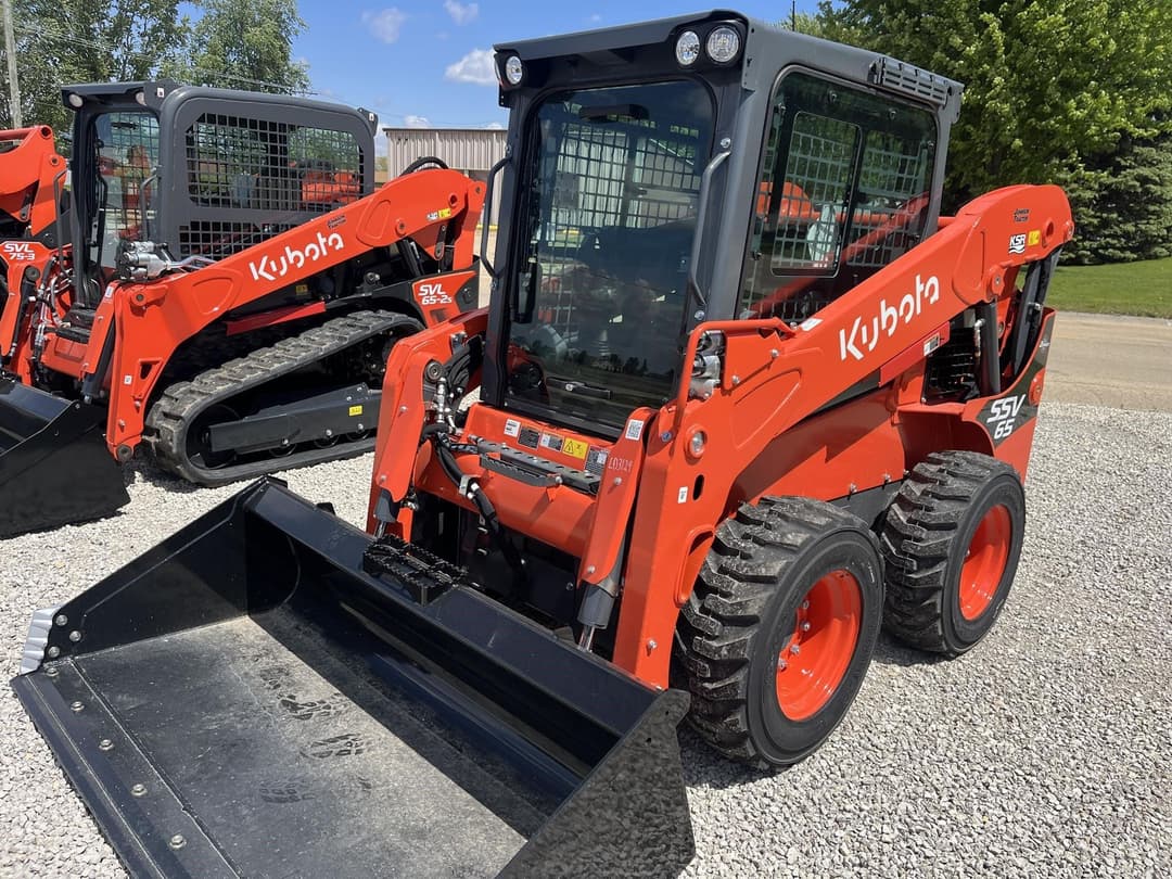 Image of Kubota SSV65 Image 0