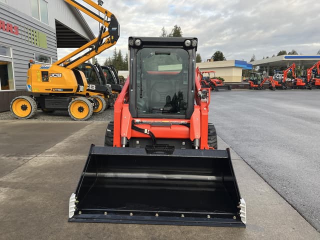 Image of Kubota SSV65 equipment image 2