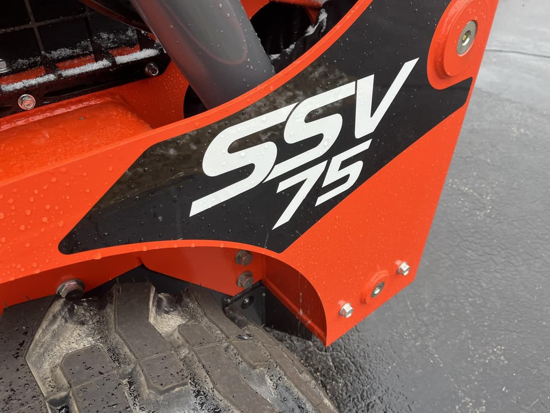 Image of Kubota SSV75PHRC Image 1