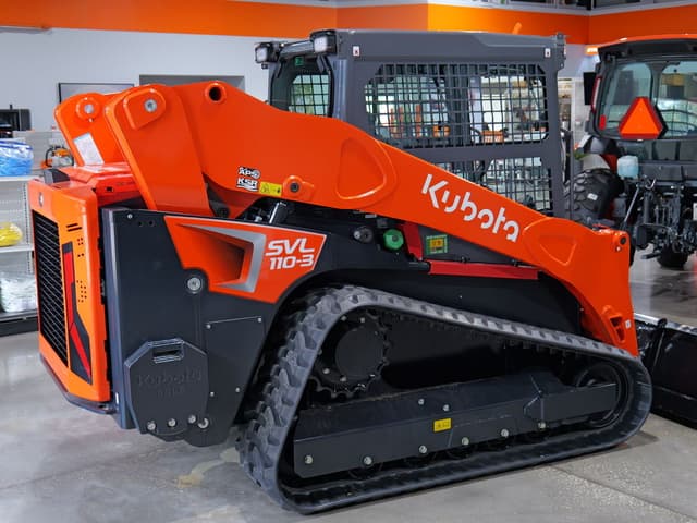 Image of Kubota SVL110-3 equipment image 2
