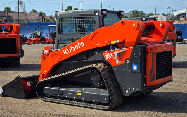 Image of Kubota SVL97-3 equipment image 3