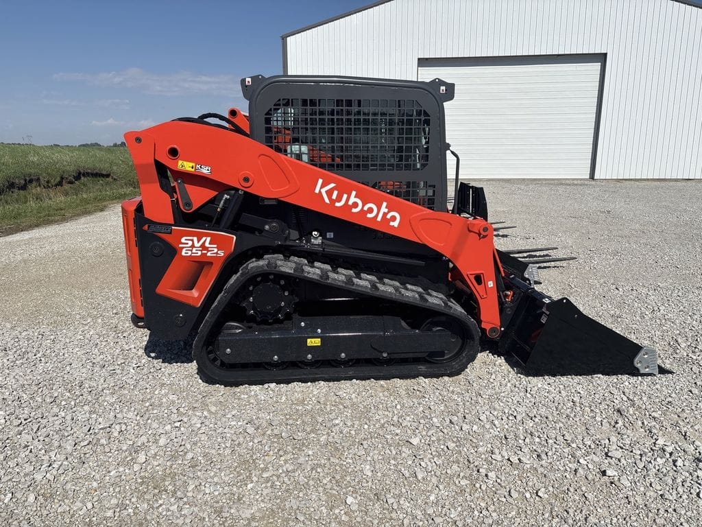 2026 Kubota SVL65-2SHFWR Equipment Image0