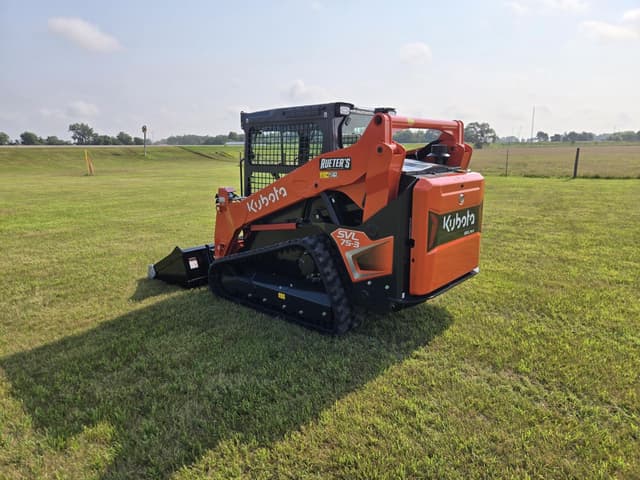 Image of Kubota SVL75-3 equipment image 3
