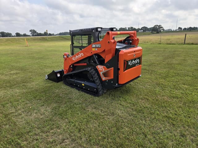 Image of Kubota SVL75-3 equipment image 3