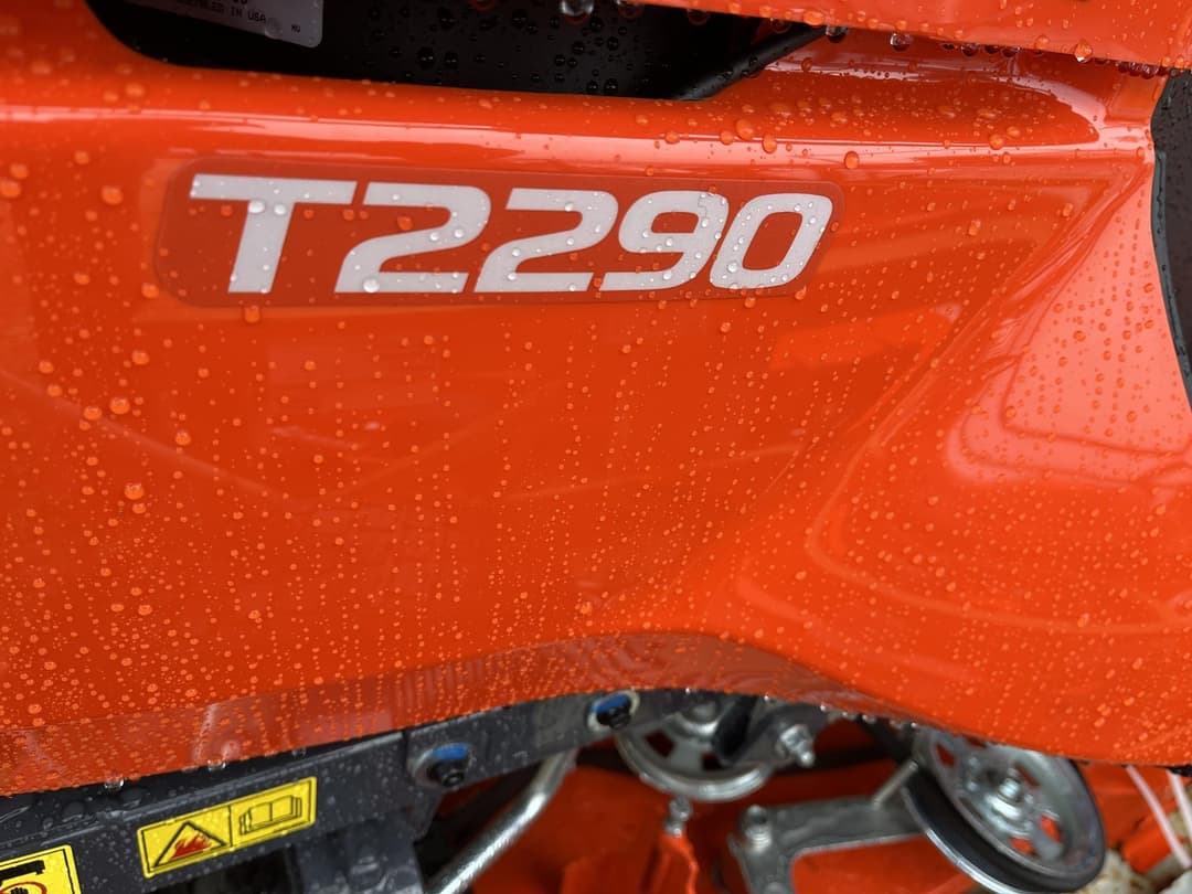Image of Kubota T2290KWT Image 1