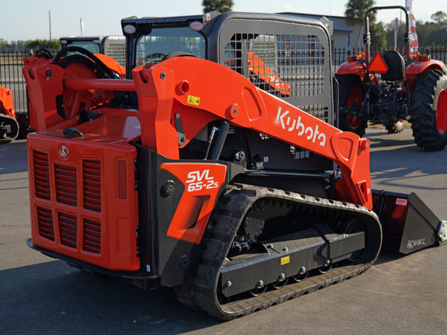 Image of Kubota SVL65-2S equipment image 3