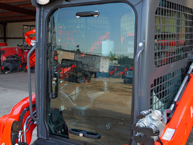 Image of Kubota SVL65-2S equipment image 1