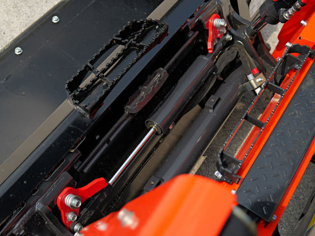 Image of Kubota SVL75-3 equipment image 4