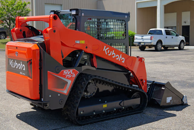Image of Kubota SVL75-3 equipment image 2