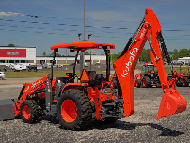 Image of Kubota M62 equipment image 4