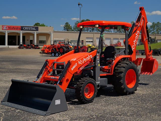 Image of Kubota M62 equipment image 1