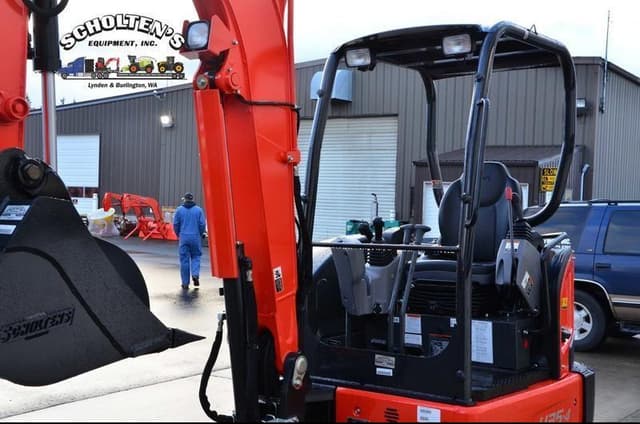 Image of Kubota U35-4R1A equipment image 2