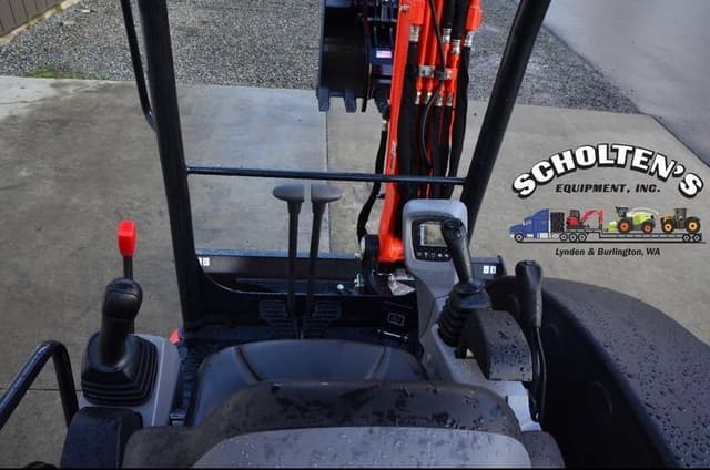 Image of Kubota U35-4R1A equipment image 3