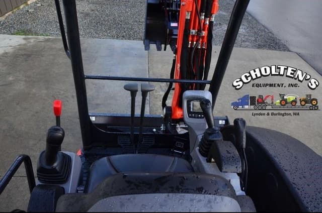 Image of Kubota U35-4R1A equipment image 3