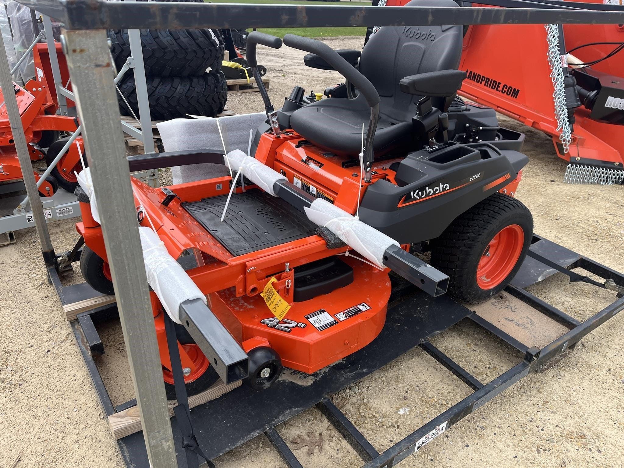 2026 Kubota Z232 Equipment Image0
