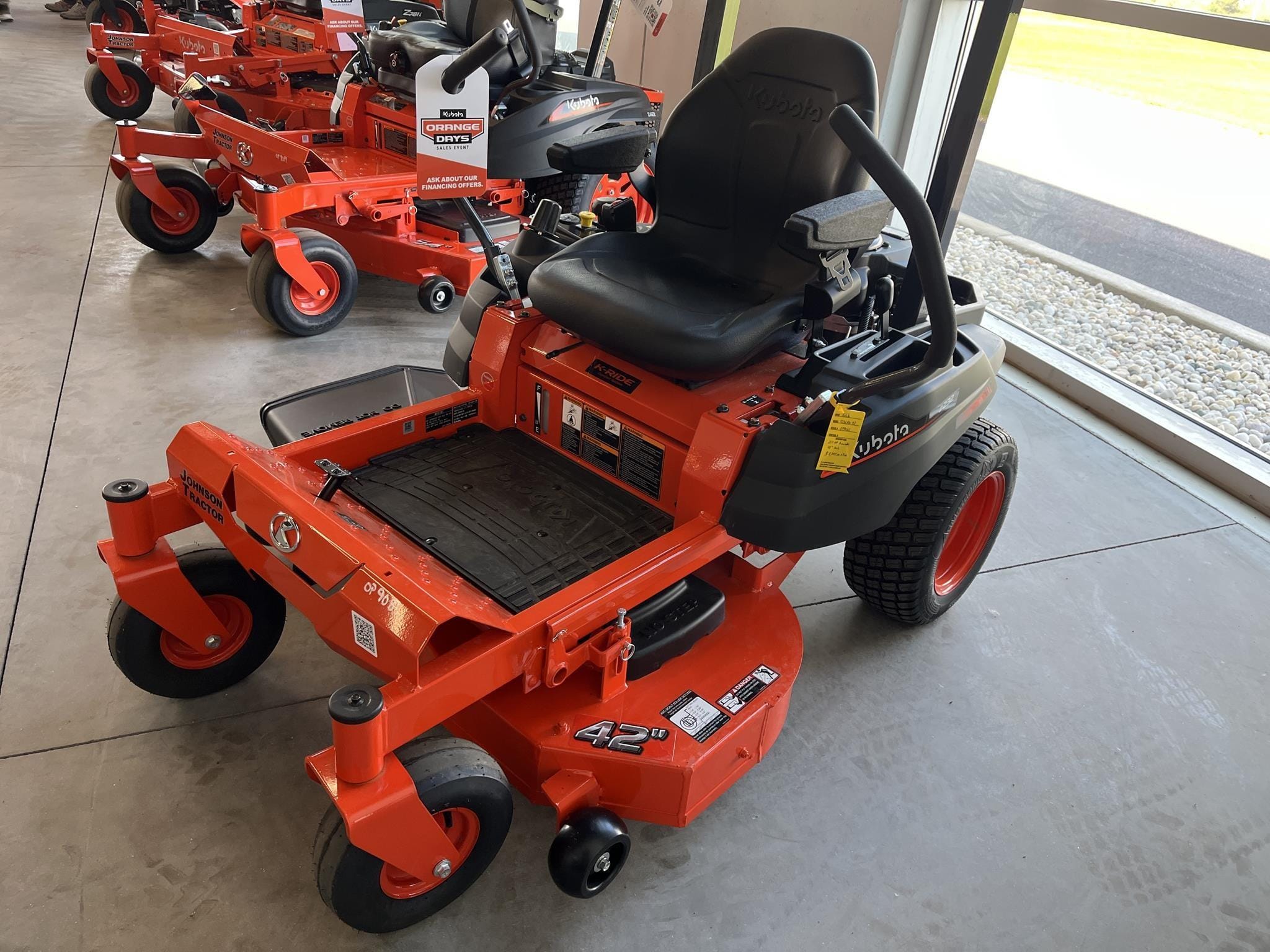 Main image Kubota Z232KW-42