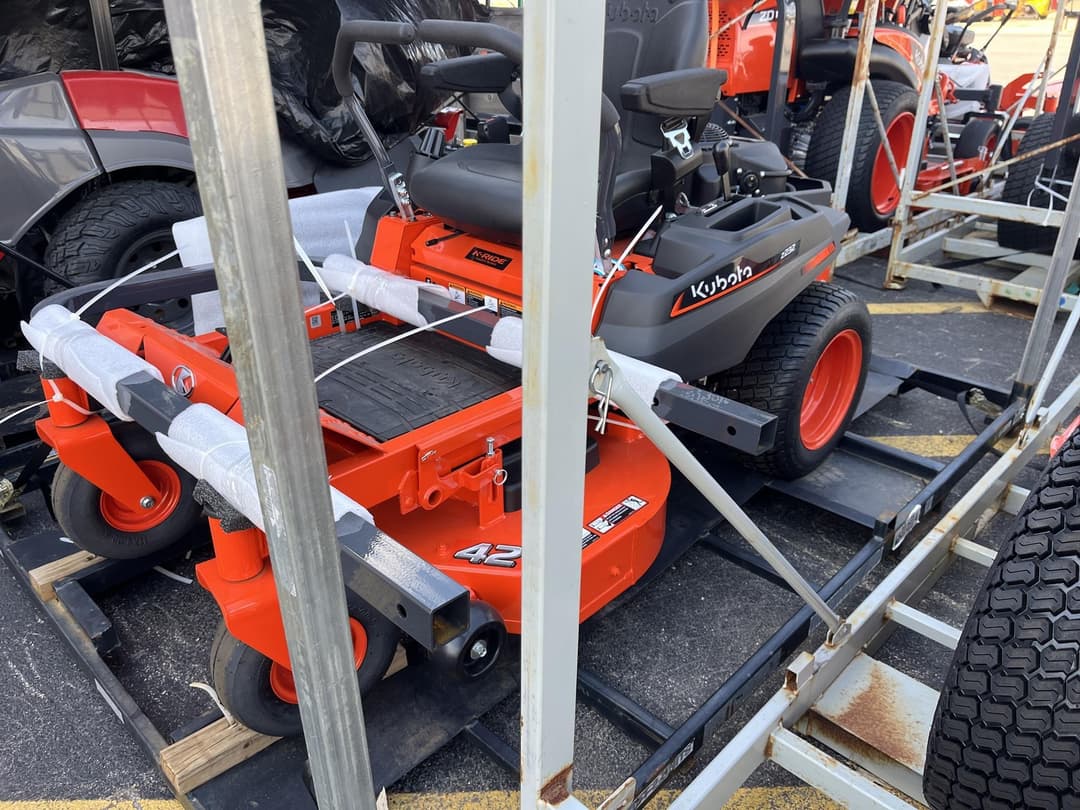 Image of Kubota Z232KW-42 Image 0