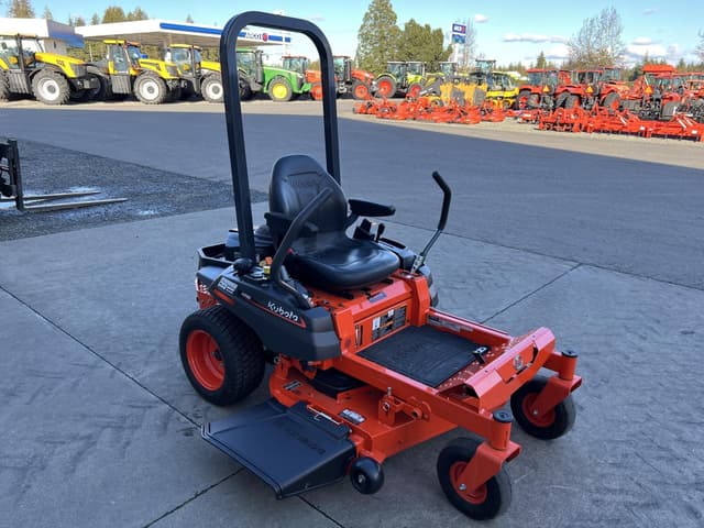 Image of Kubota Z232 equipment image 3