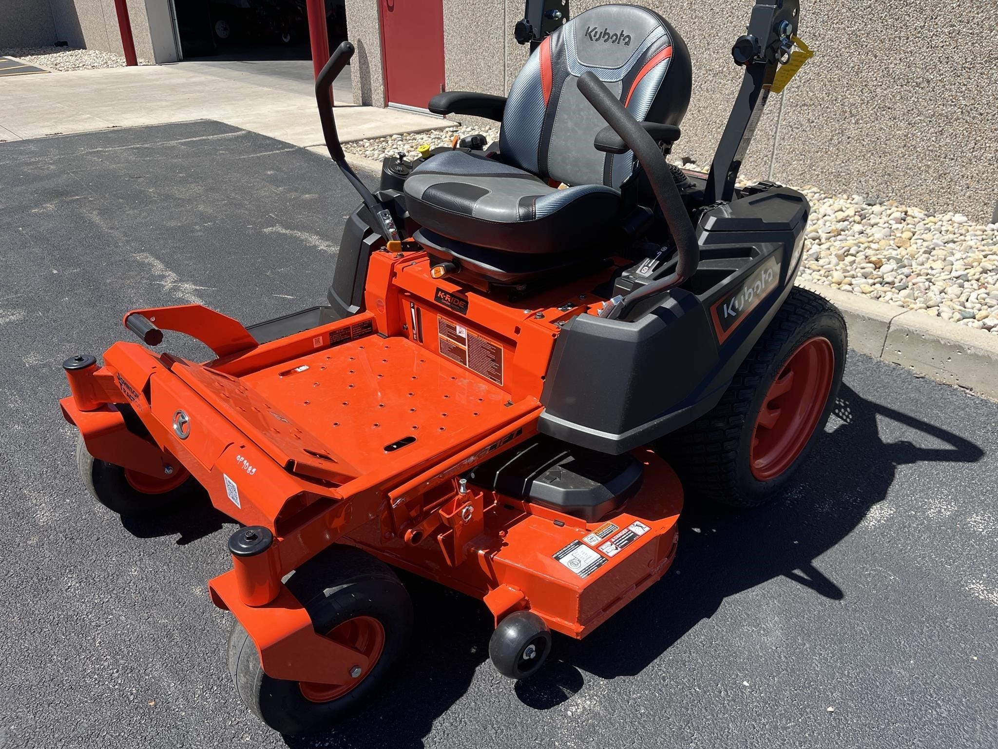 2026 Kubota Z242KW-48 Equipment Image0