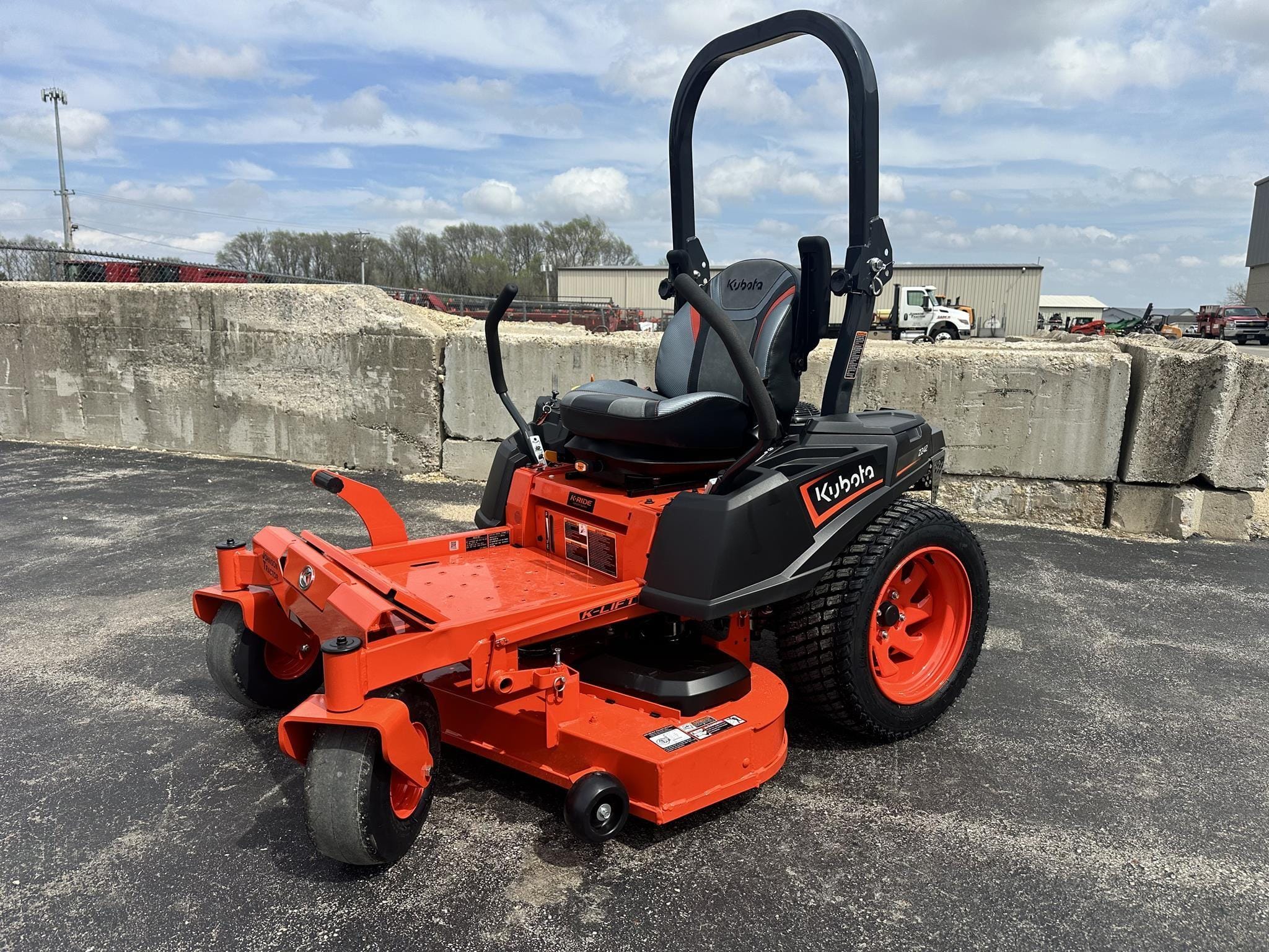 2026 Kubota Z242KW-48 Equipment Image0