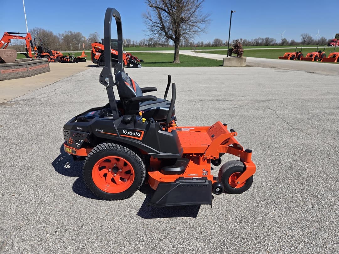 Image of Kubota Z252 Primary image