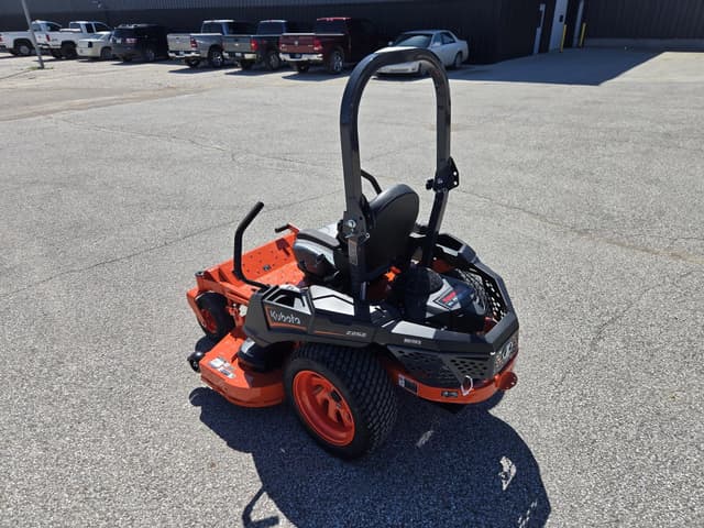 Image of Kubota Z252 equipment image 3
