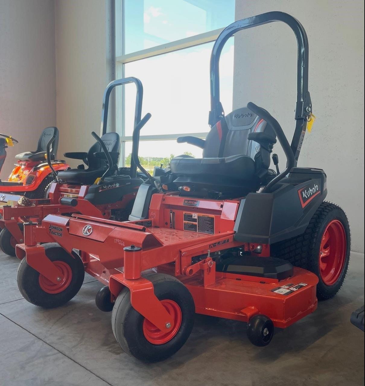 Main image Kubota Z252