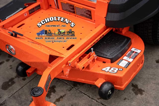 Image of Kubota Z411KW-48 equipment image 4