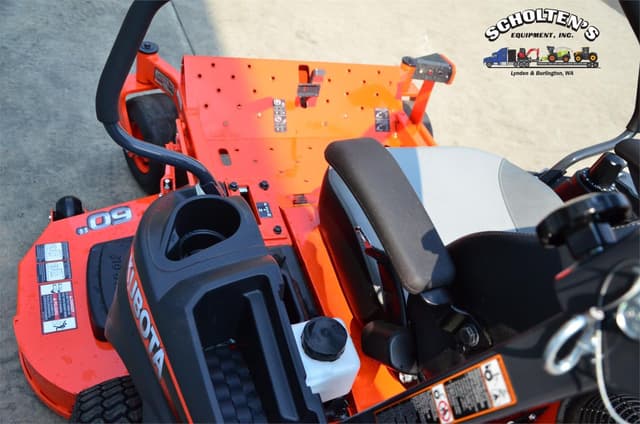 Image of Kubota Z421KW-60 equipment image 2