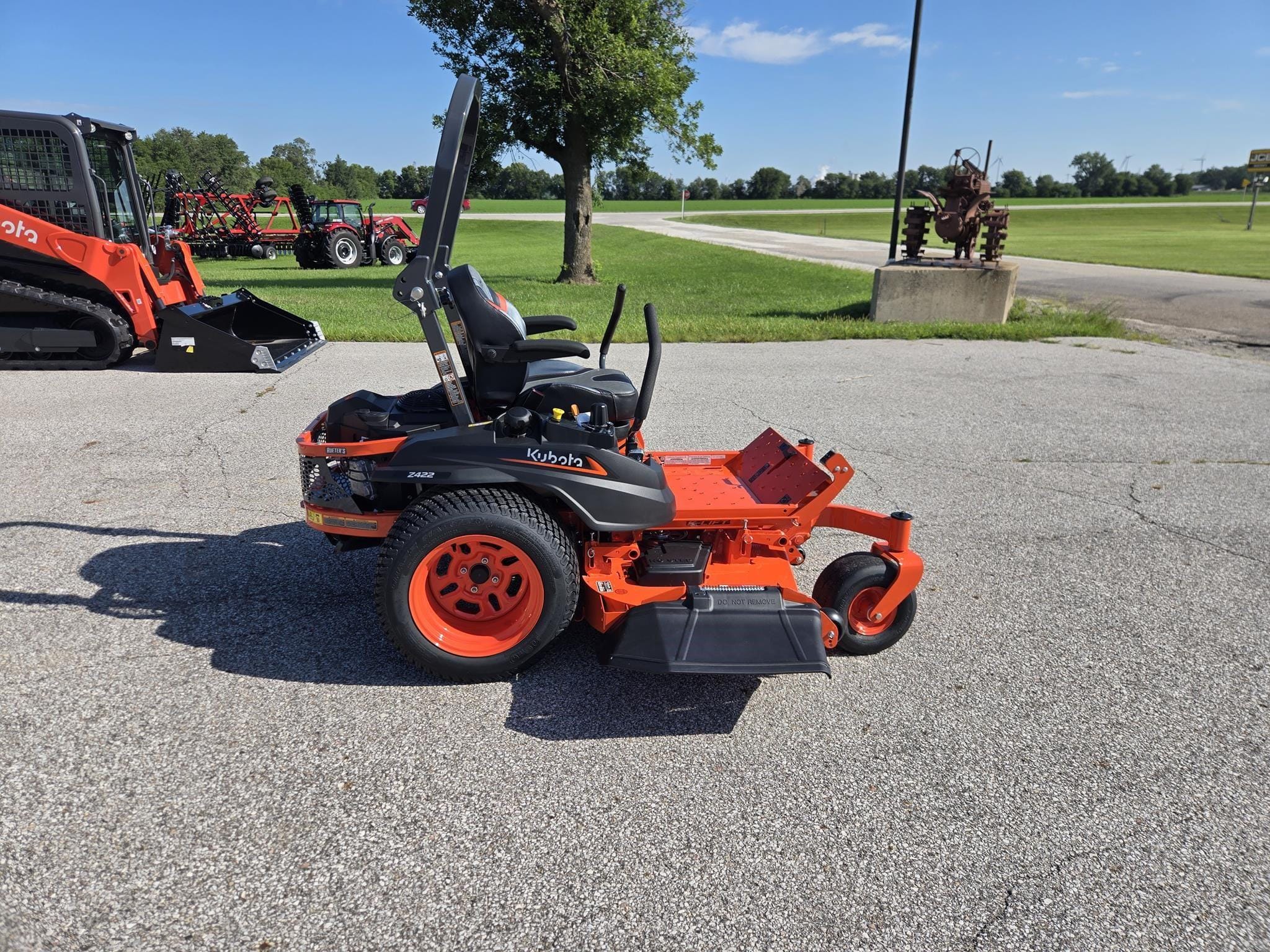 2026 Kubota Z422 Equipment Image0