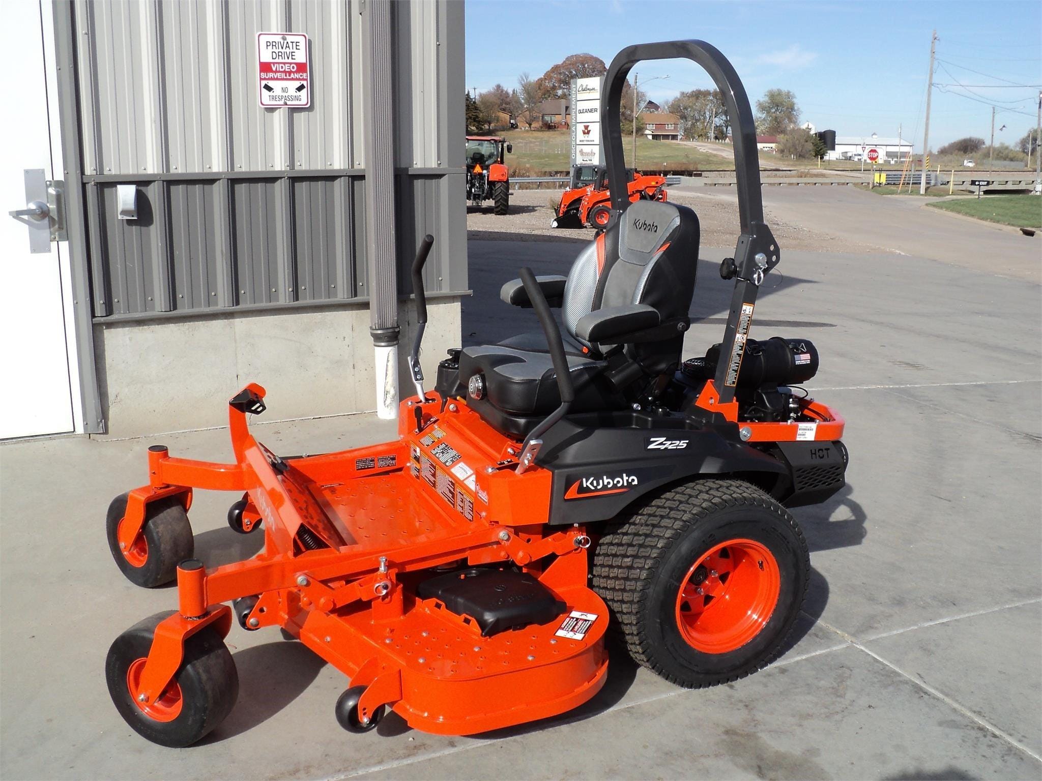 2026 Kubota Z725 Equipment Image0