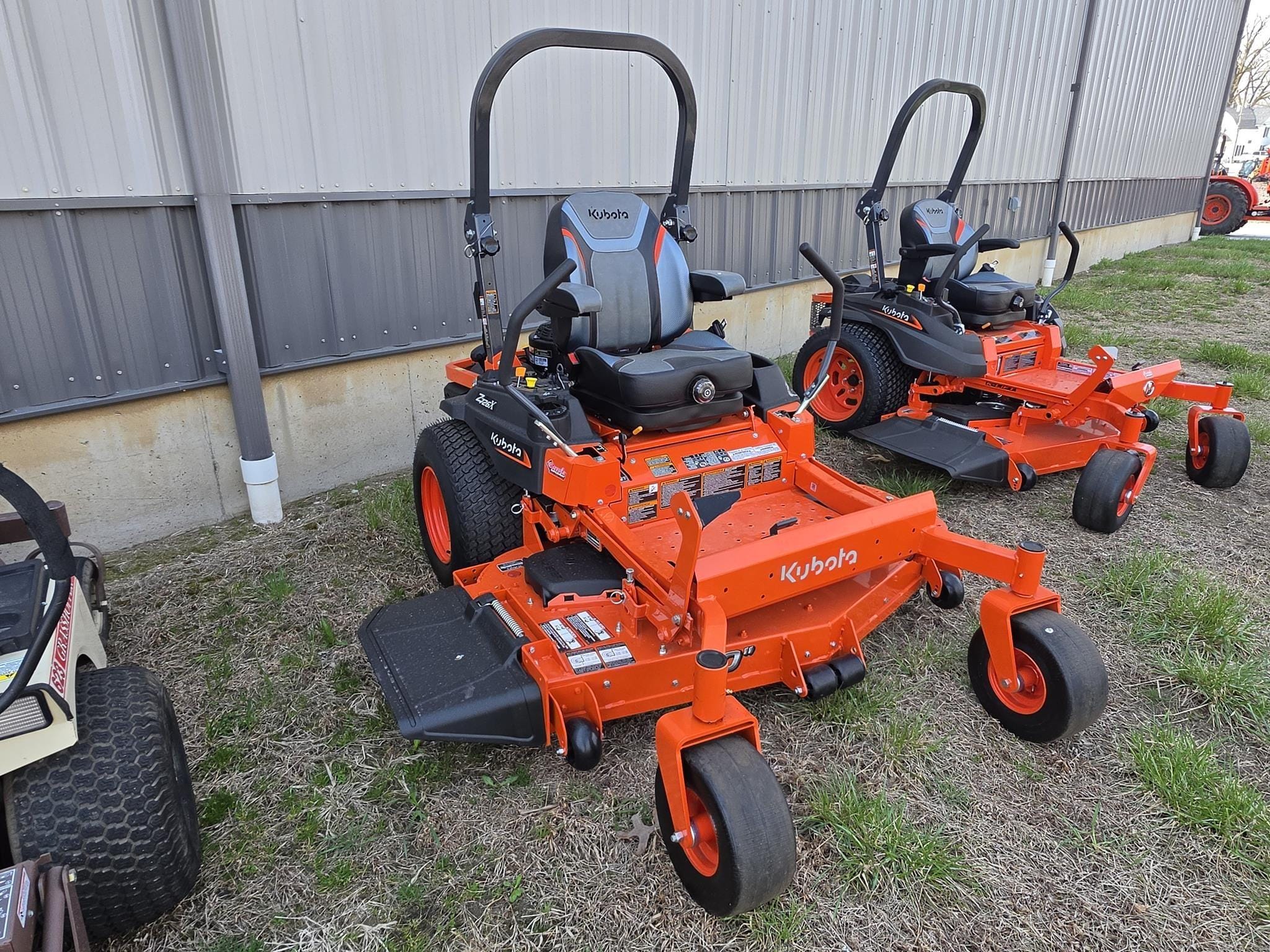 2026 Kubota Z726XKWNC-60 Equipment Image0