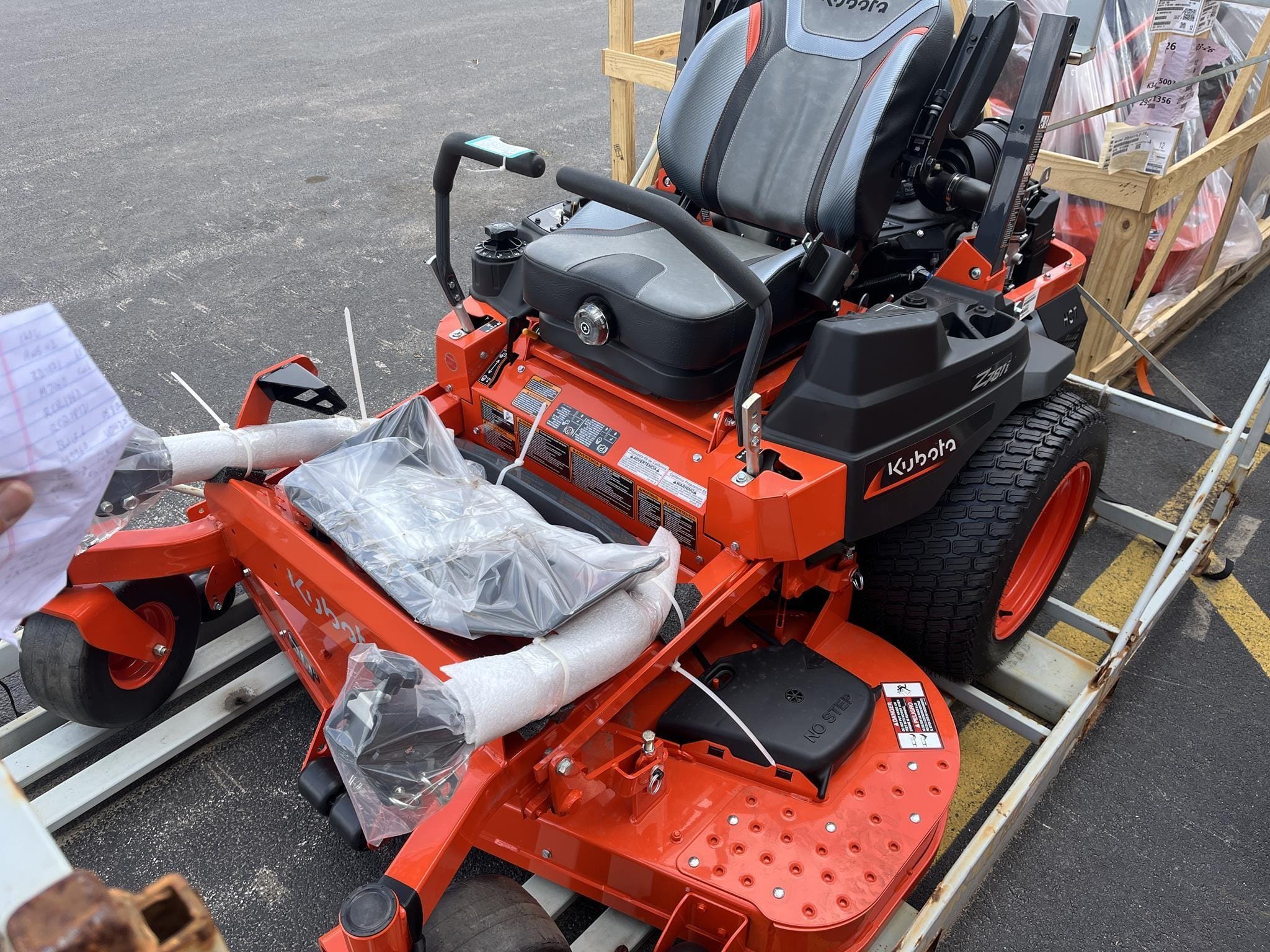2026 Kubota Z781KWTI-60 Equipment Image0