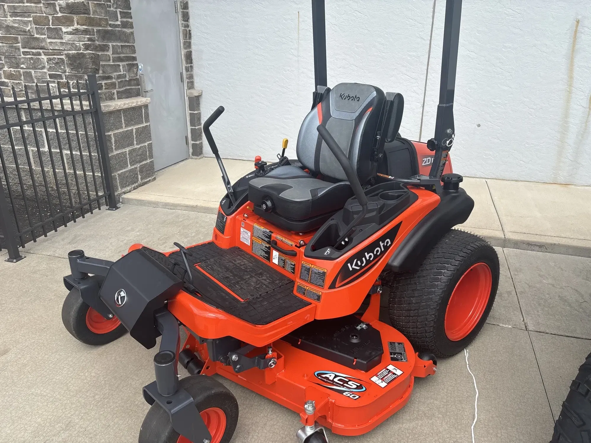 2026 Kubota ZD1211-3-60 Equipment Image0