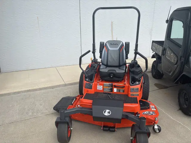 Image of Kubota ZD1211-3-60 equipment image 1