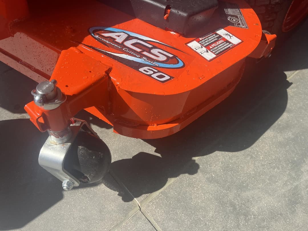 Image of Kubota ZD1211 Image 1