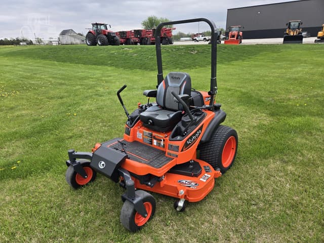 Image of Kubota ZD1211 equipment image 1