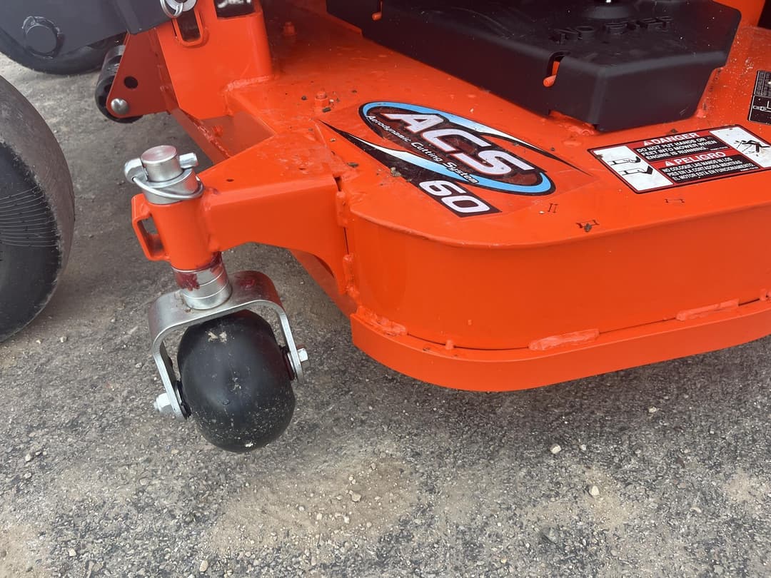 Image of Kubota ZD1211-3-60 Image 1