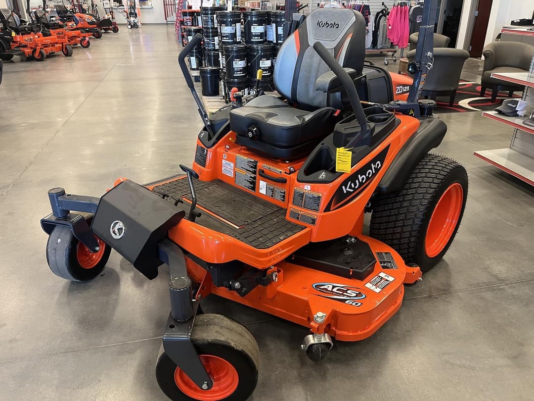 Image of Kubota ZD1211 Image 0