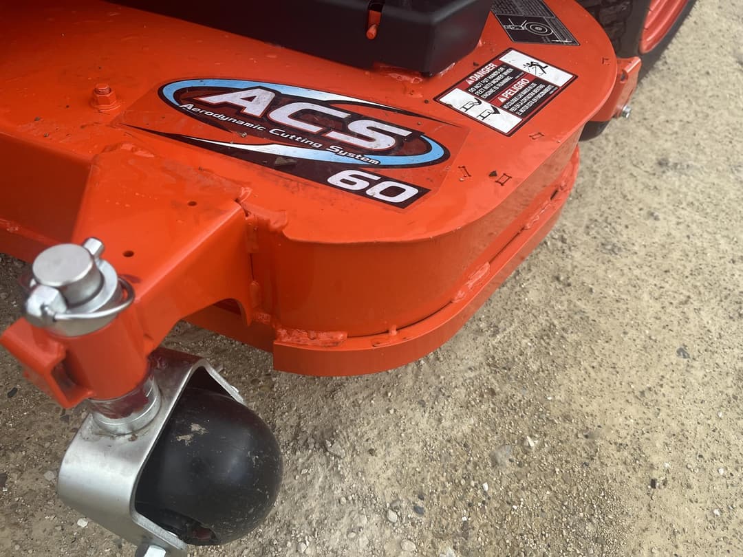 Image of Kubota ZD1211 Image 1